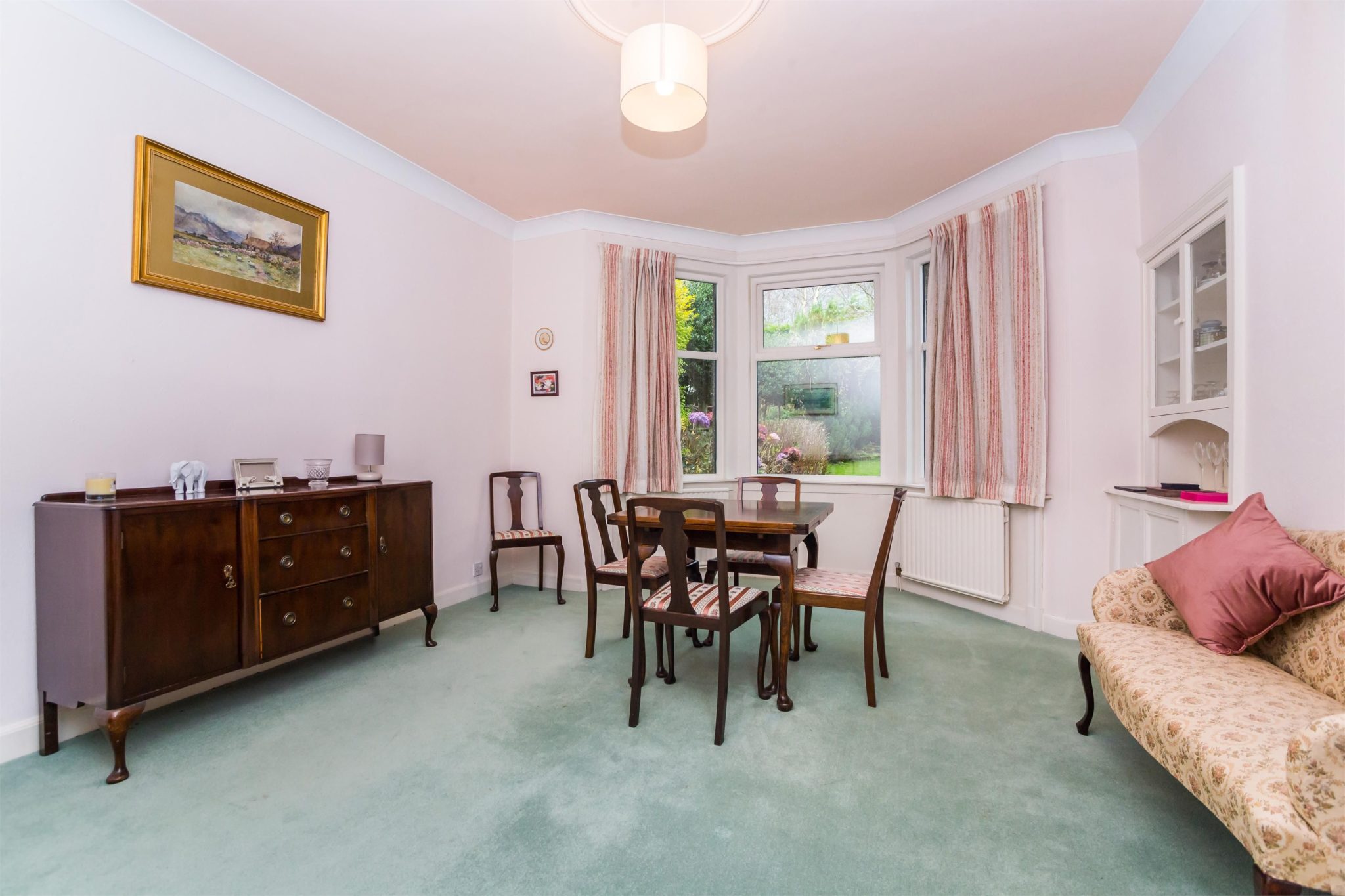 4 Strathmore Drive, DUNFERMLINE, KY12 7LP Ross & Connel Ross & Connel