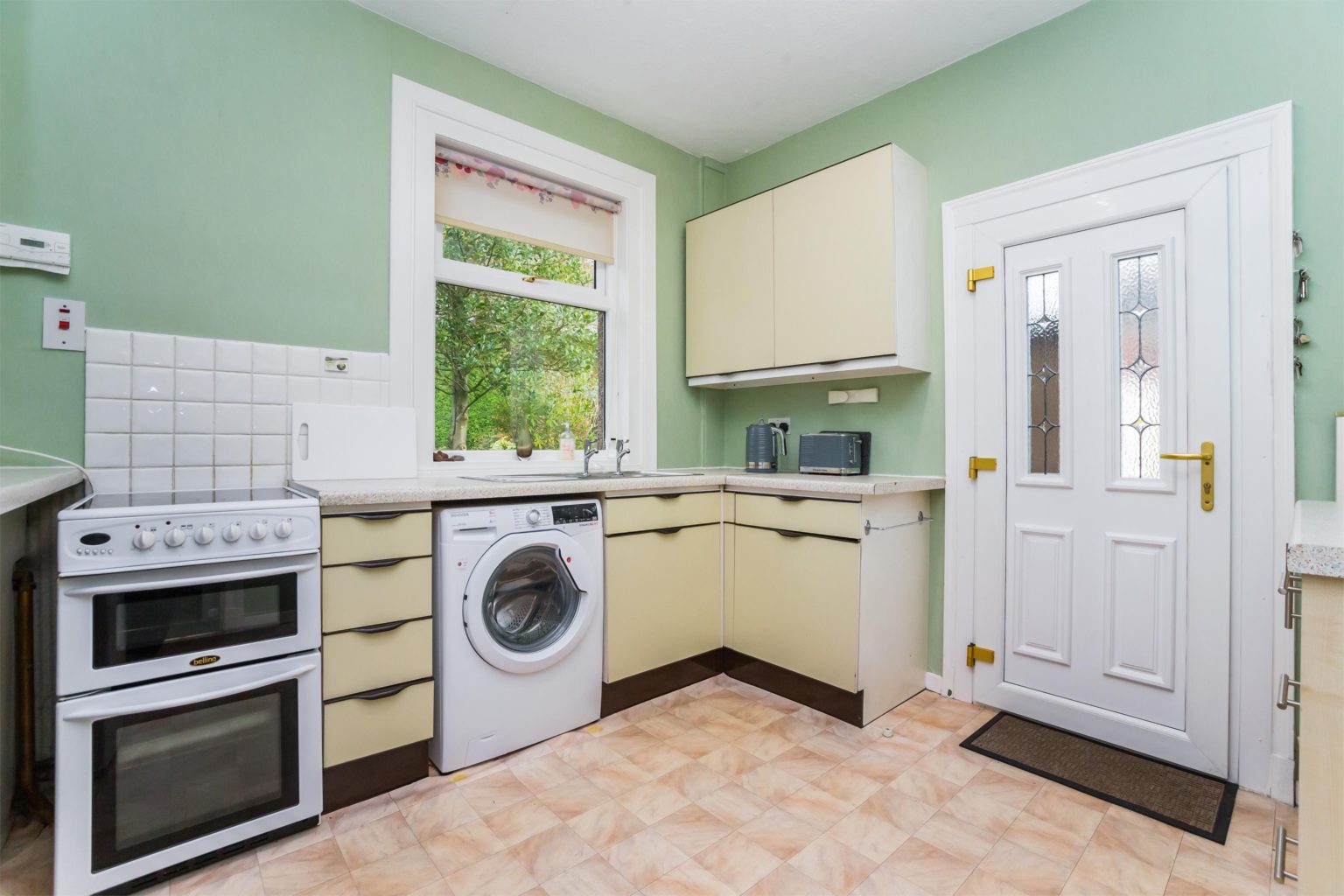 4 Strathmore Drive, DUNFERMLINE, KY12 7LP Ross & Connel Ross & Connel