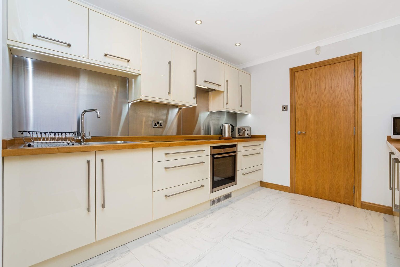 78 Park Street, Crosshill, LOCHGELLY, KY5 8BH Ross & Connel Ross