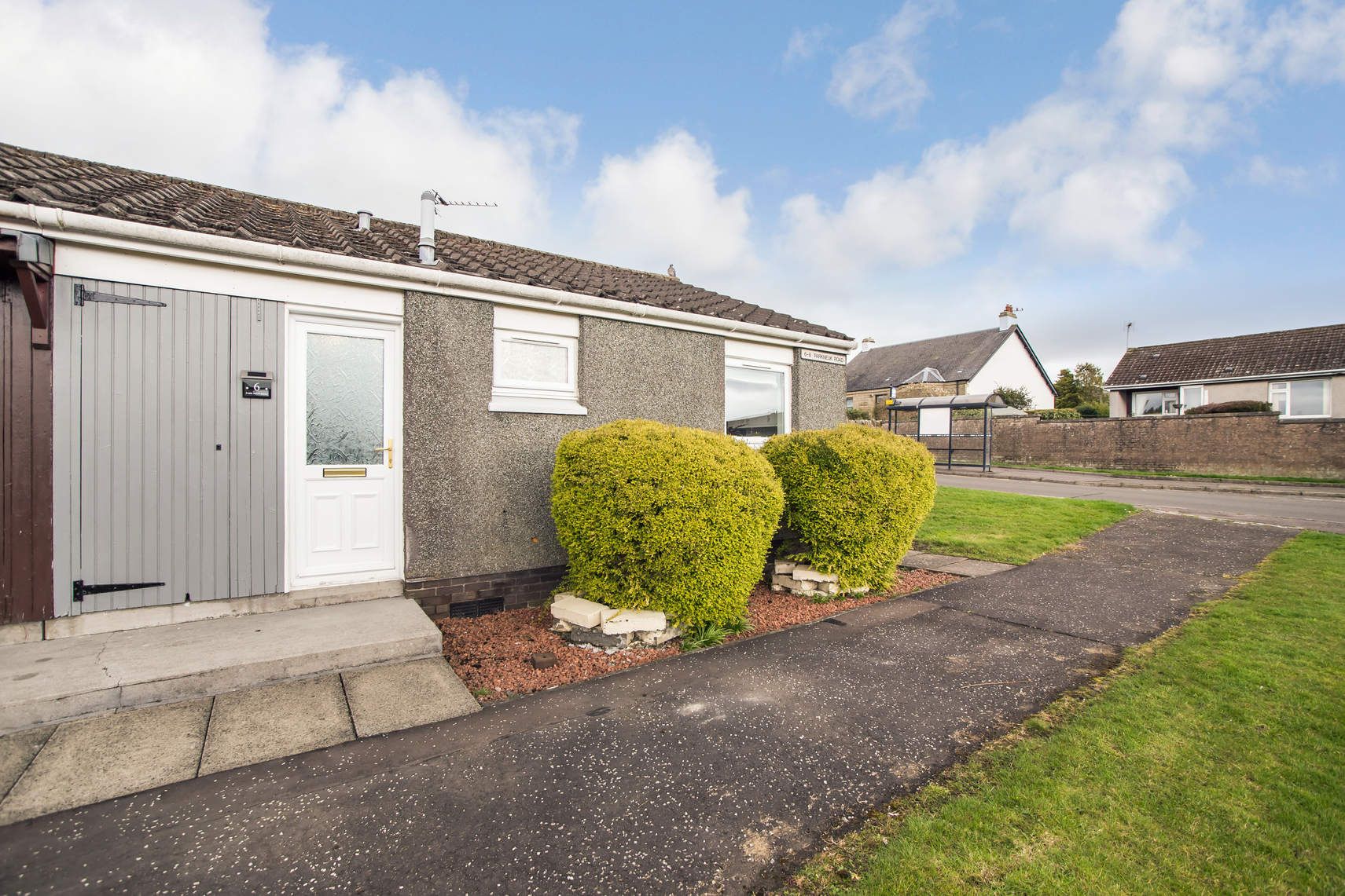 6 Parkneuk Road, DUNFERMLINE, KY12 9BL Ross & Connel Ross & Connel