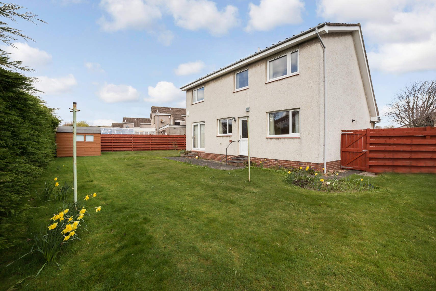 14 The Wynd, Dalgety Bay, DUNFERMLINE, KY11 9SH Ross & Connel Ross