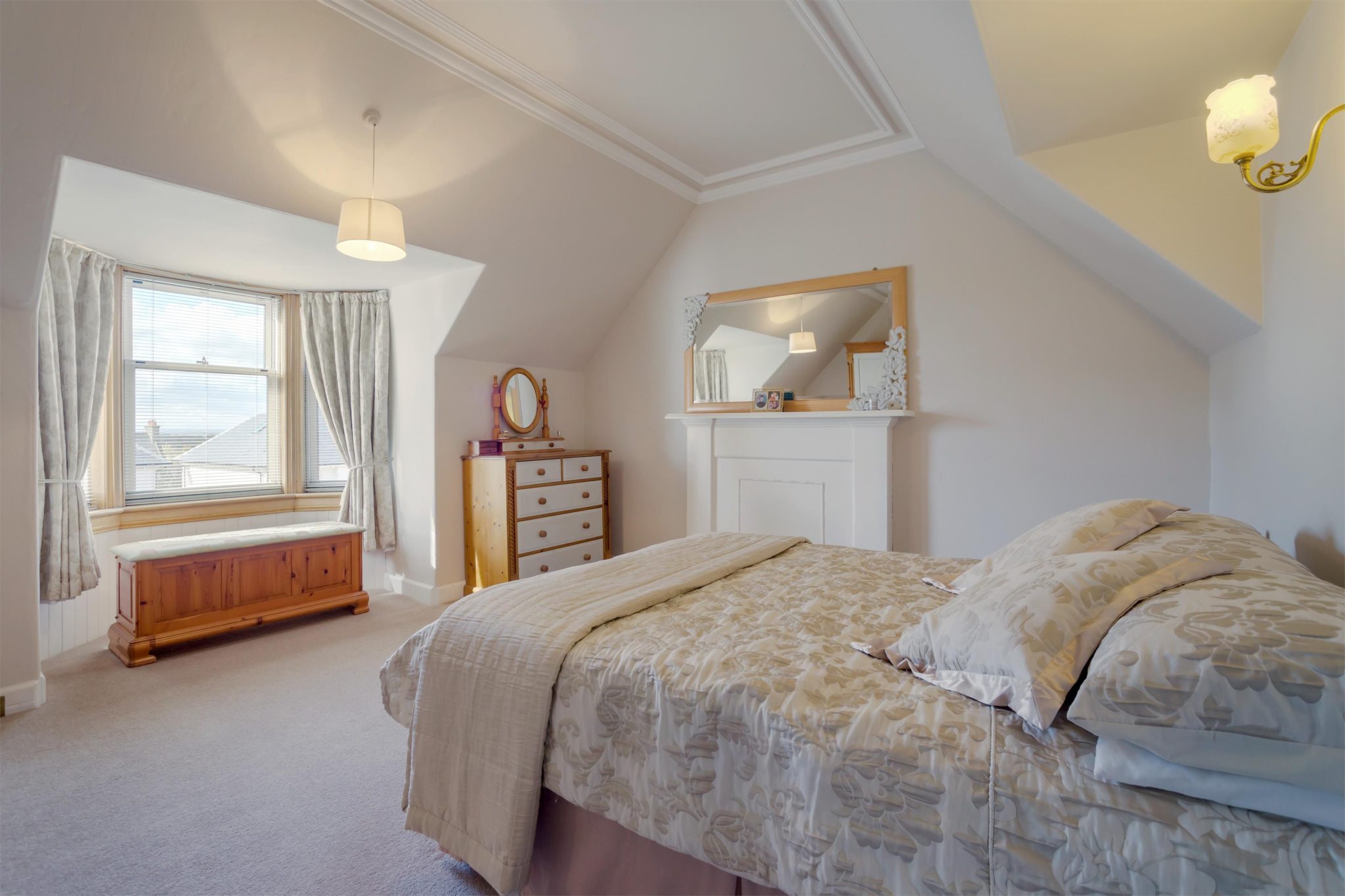 1 Park Avenue, DUNFERMLINE, KY12 7HX Ross & Connel Ross & Connel