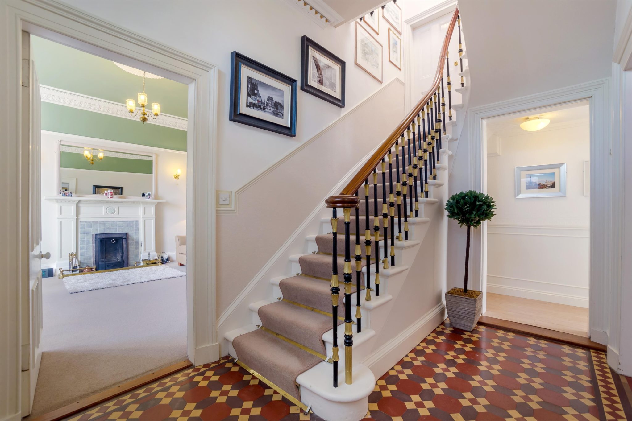 1 Park Avenue, DUNFERMLINE, KY12 7HX Ross & Connel Ross & Connel