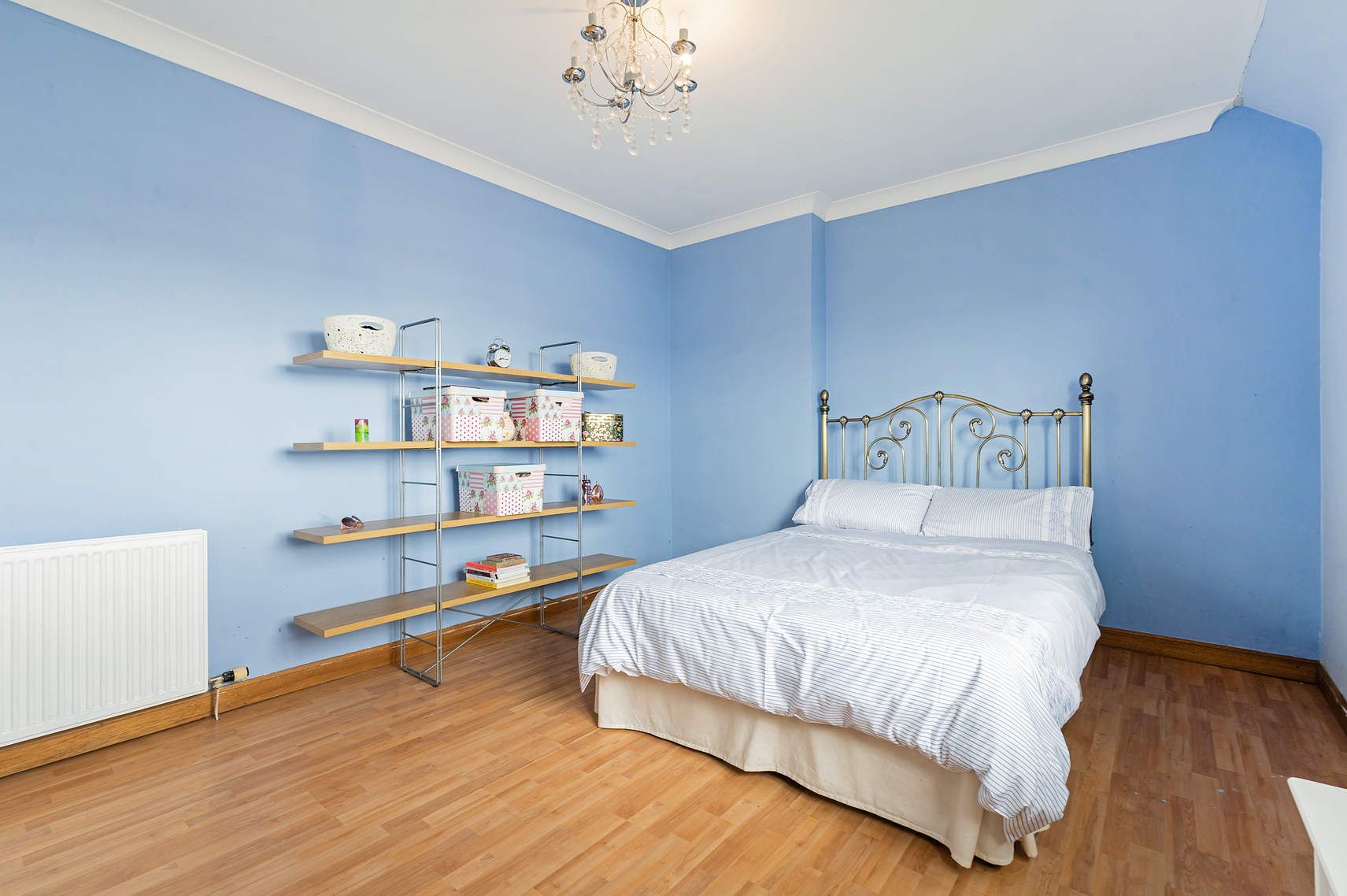 16 Station Road, Oakley, DUNFERMLINE, KY12 9QE Ross & Connel Ross