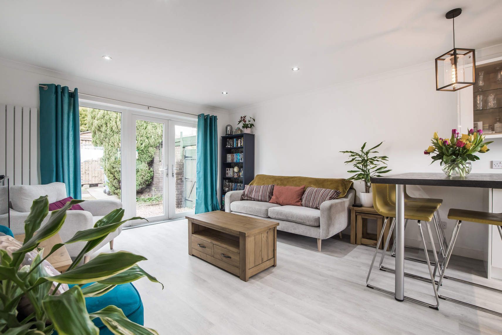 6 Parkneuk Road, DUNFERMLINE, KY12 9BL Ross & Connel Ross & Connel