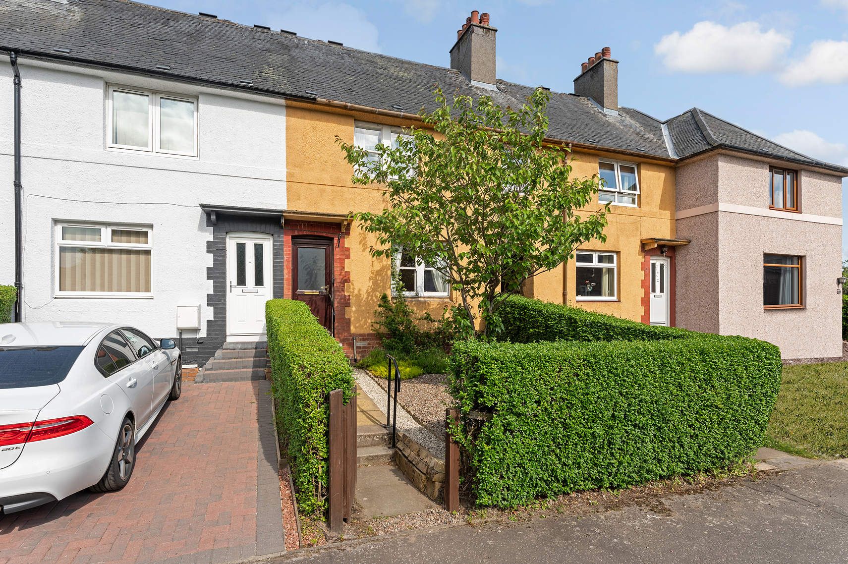 12 Pinkerton Place, Rosyth, DUNFERMLINE, KY11 2JN Ross & Connel