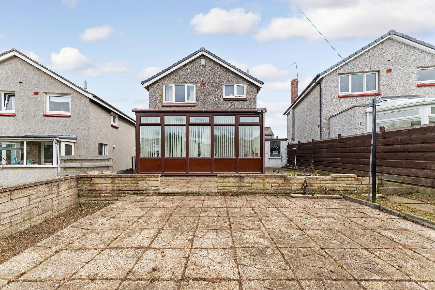 233 Pitcorthie Drive, DUNFERMLINE, KY11 8BS Ross & Connel Ross & Connel