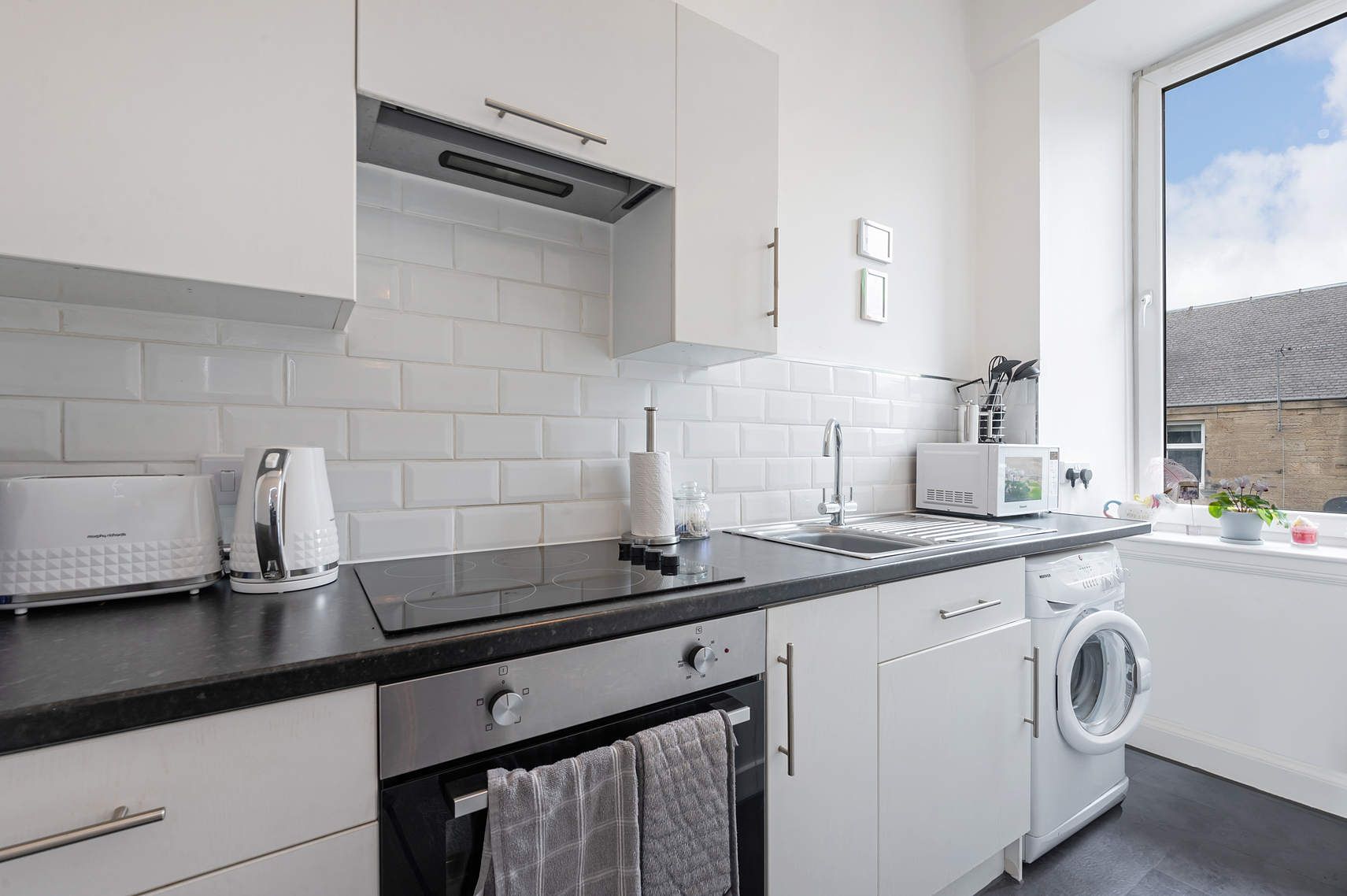 97B Appin Crescent, DUNFERMLINE, KY12 7QT Ross & Connel Ross & Connel