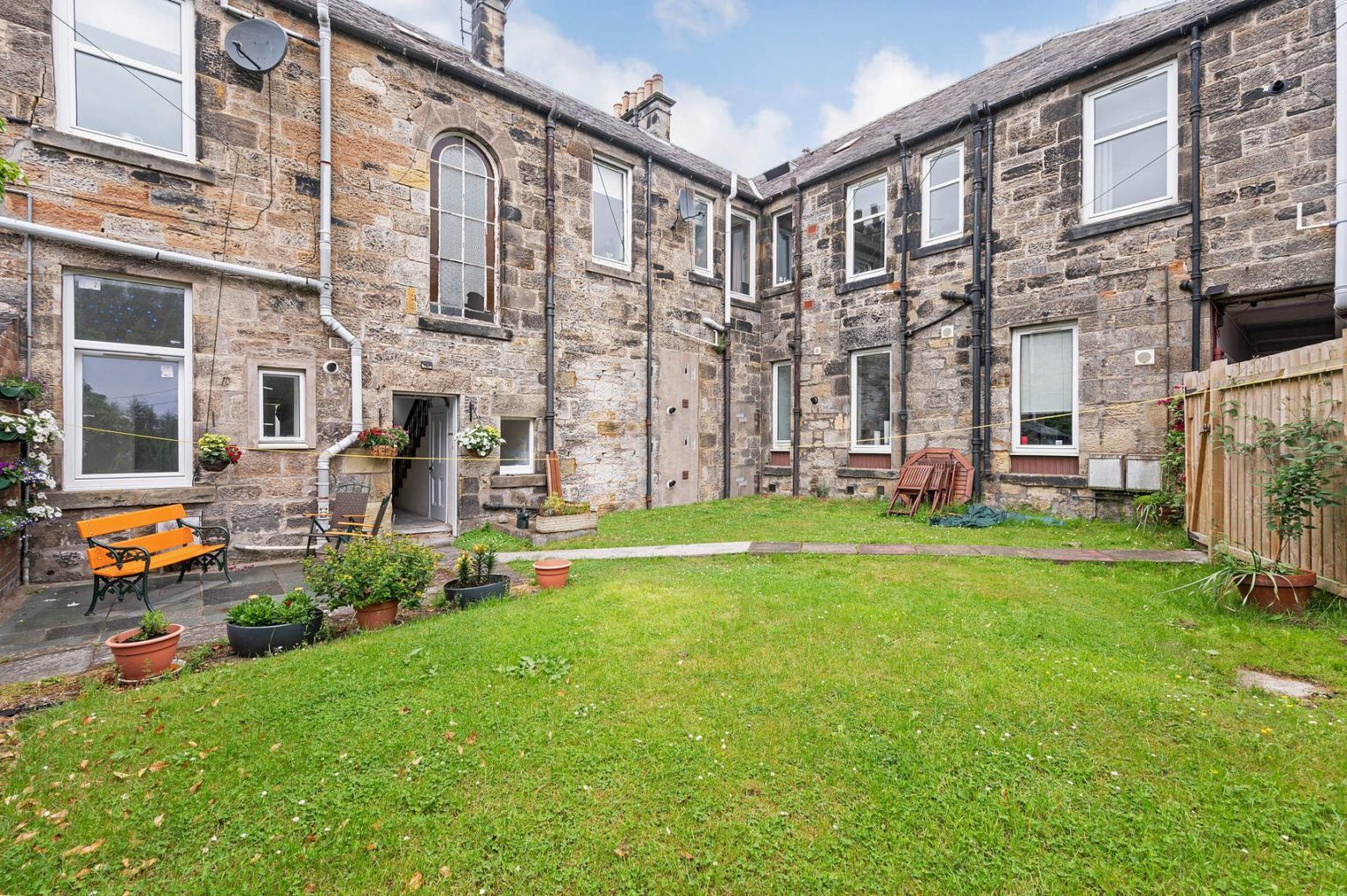 97B Appin Crescent, DUNFERMLINE, KY12 7QT Ross & Connel Ross & Connel 97B Appin Crescent, DUNFERMLINE, KY12 7QT Ross & Connel Ross & Connel