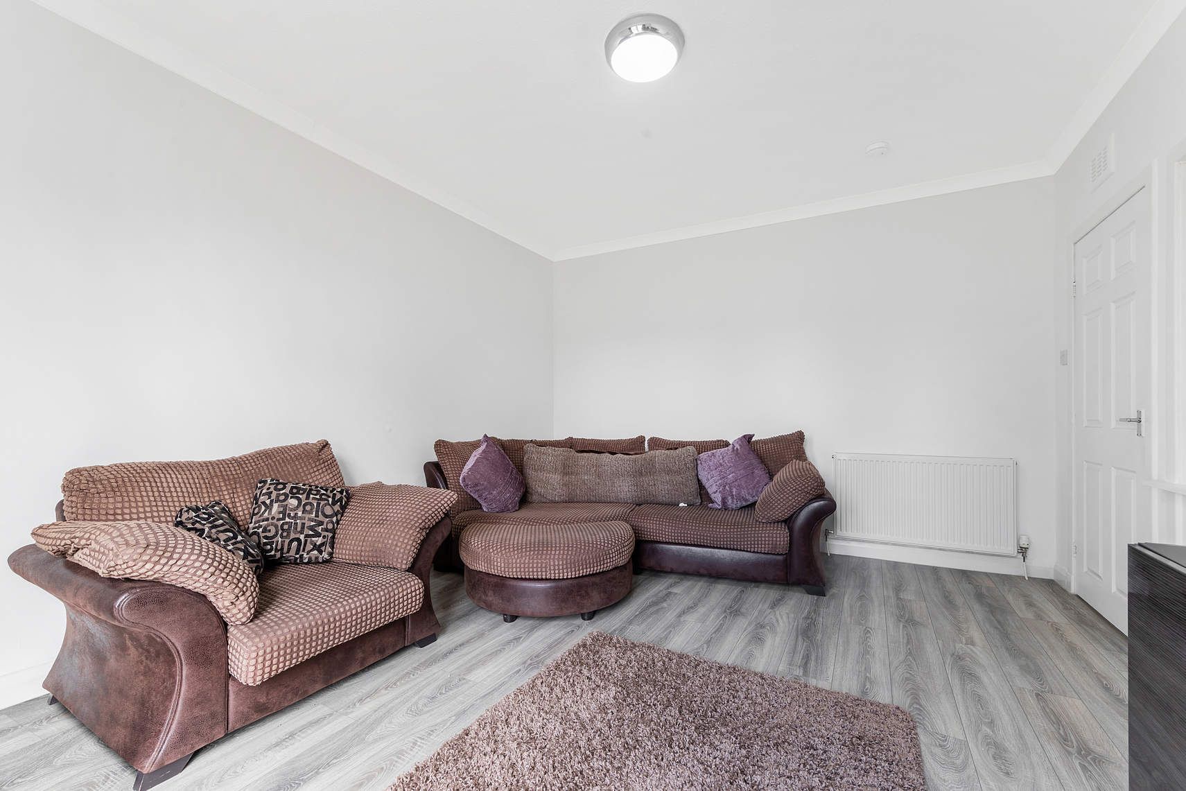 42 Blairwood Terrace, Oakley, DUNFERMLINE, KY12 9QG Ross & Connel