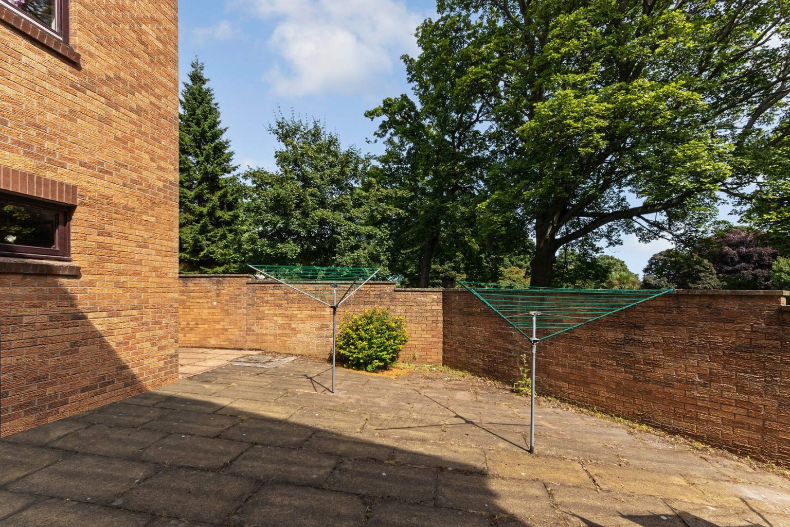 54 The Kyles, KIRKCALDY, KY1 2QG Ross & Connel Ross & Connel