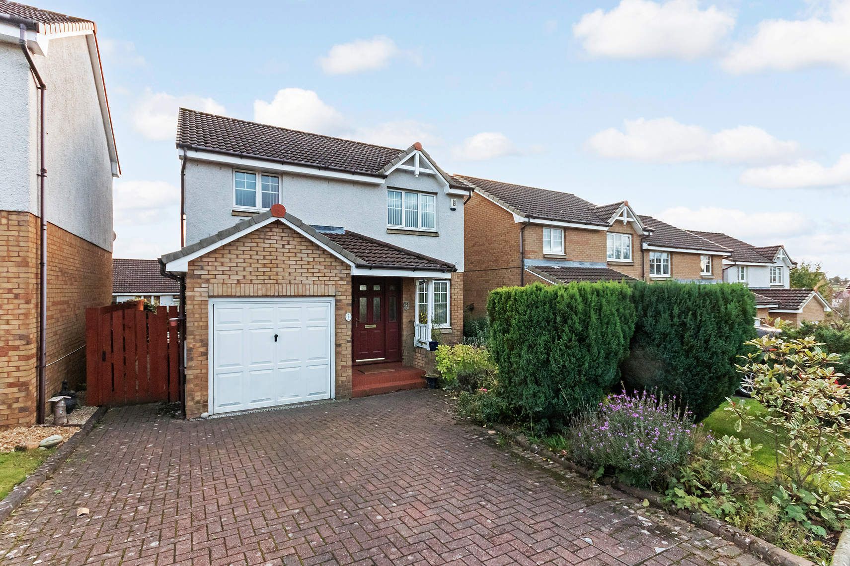 7 Glomach Grove, DUNFERMLINE, KY12 9NQ Ross & Connel Ross & Connel