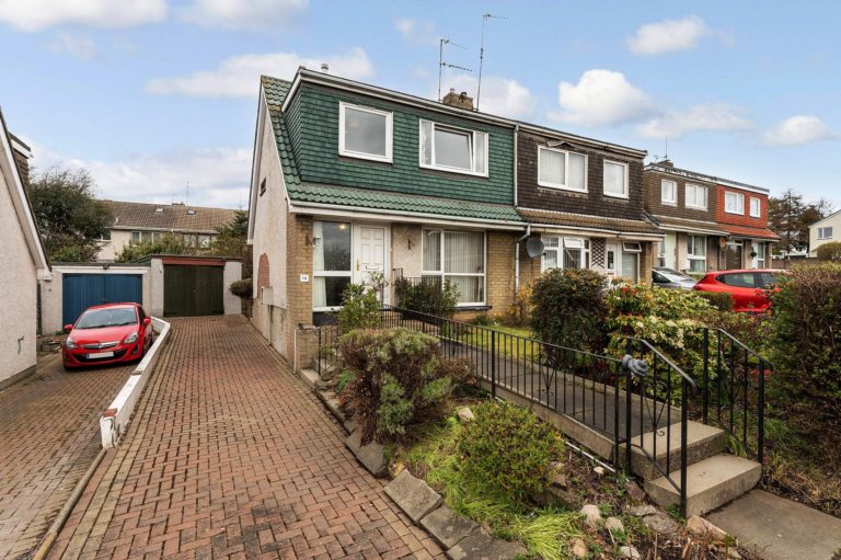 14 Niven Road, INVERKEITHING, KY11 1ED Ross & Connel Ross & Connel