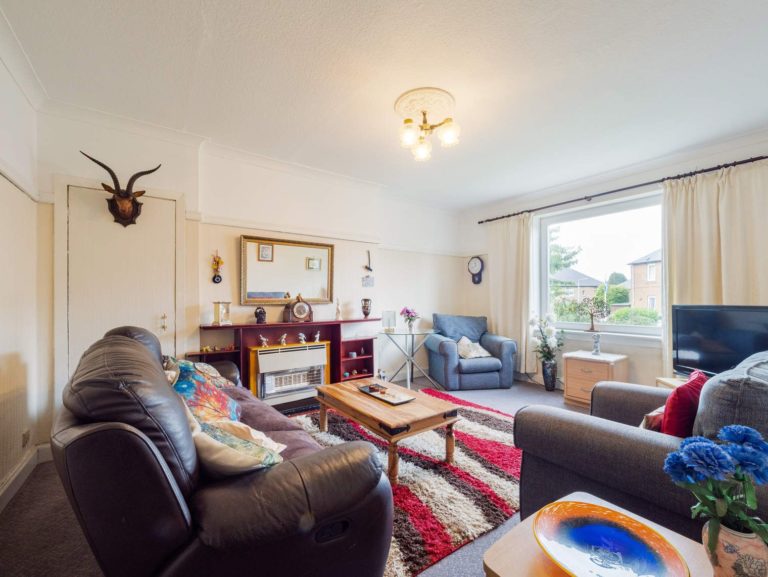 52 Spittalfield Crescent, INVERKEITHING, KY11 1DU Ross & Connel