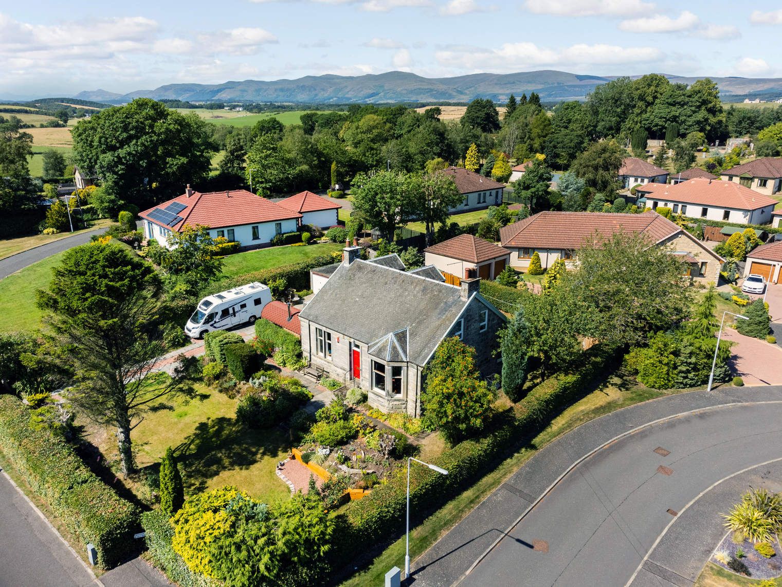 18 Loch Road, Saline, DUNFERMLINE, KY12 9UL Ross & Connel Ross & Connel