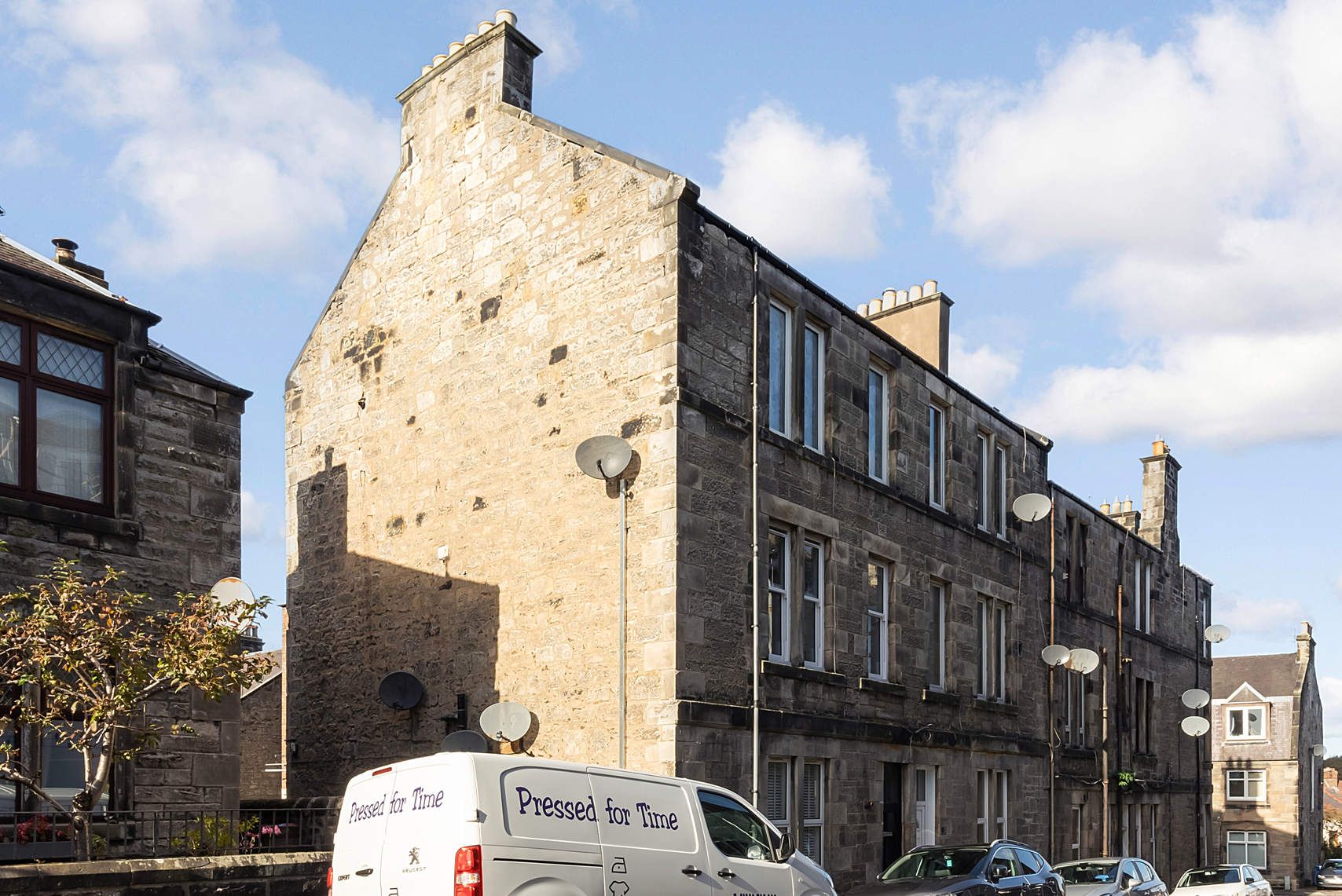 8b Top Right, Alexandra Street, DUNFERMLINE, KY12 0LS Ross & Connel