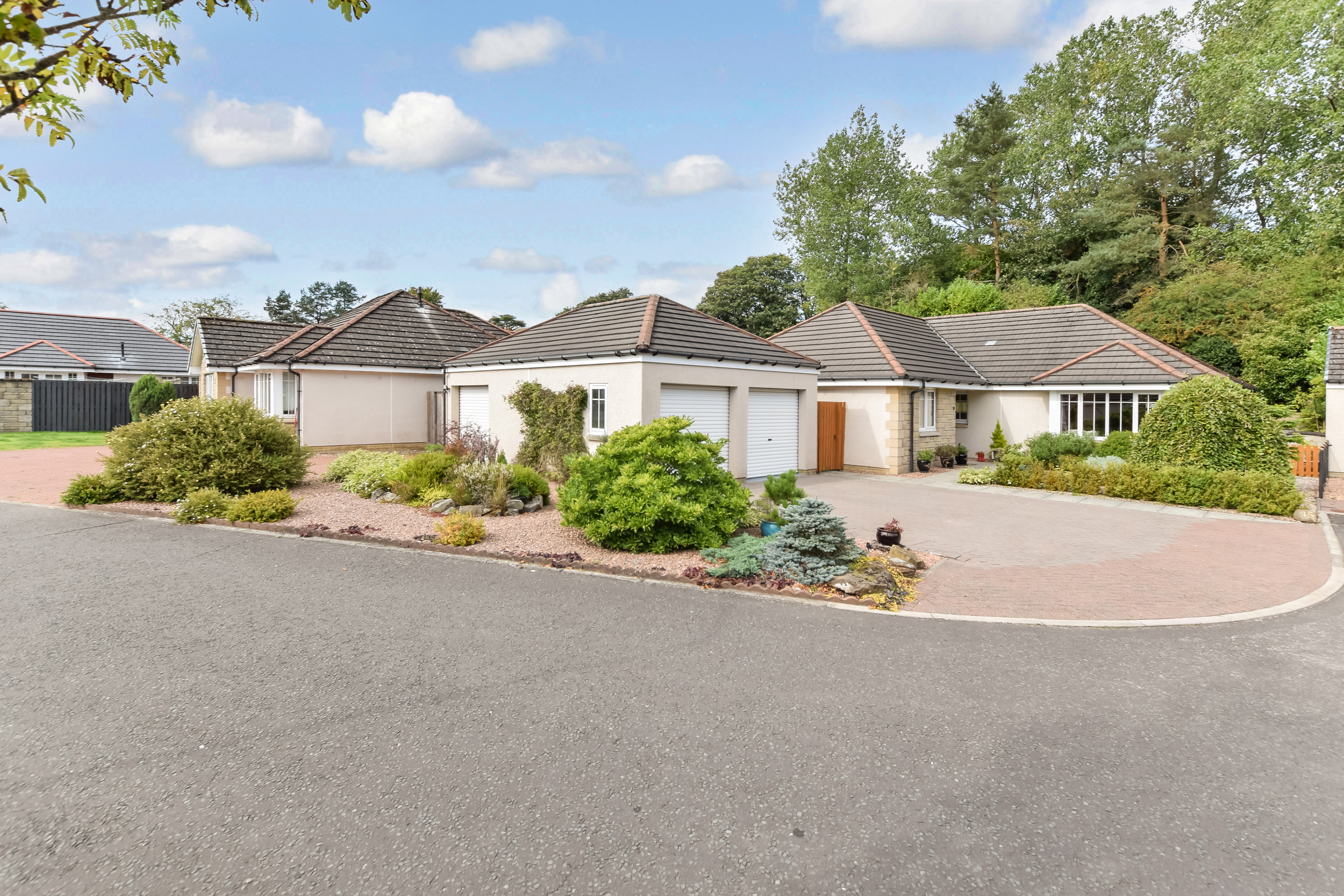 15 Robert Wilson Grove, Townhill, Dunfermline, KY12 0HS