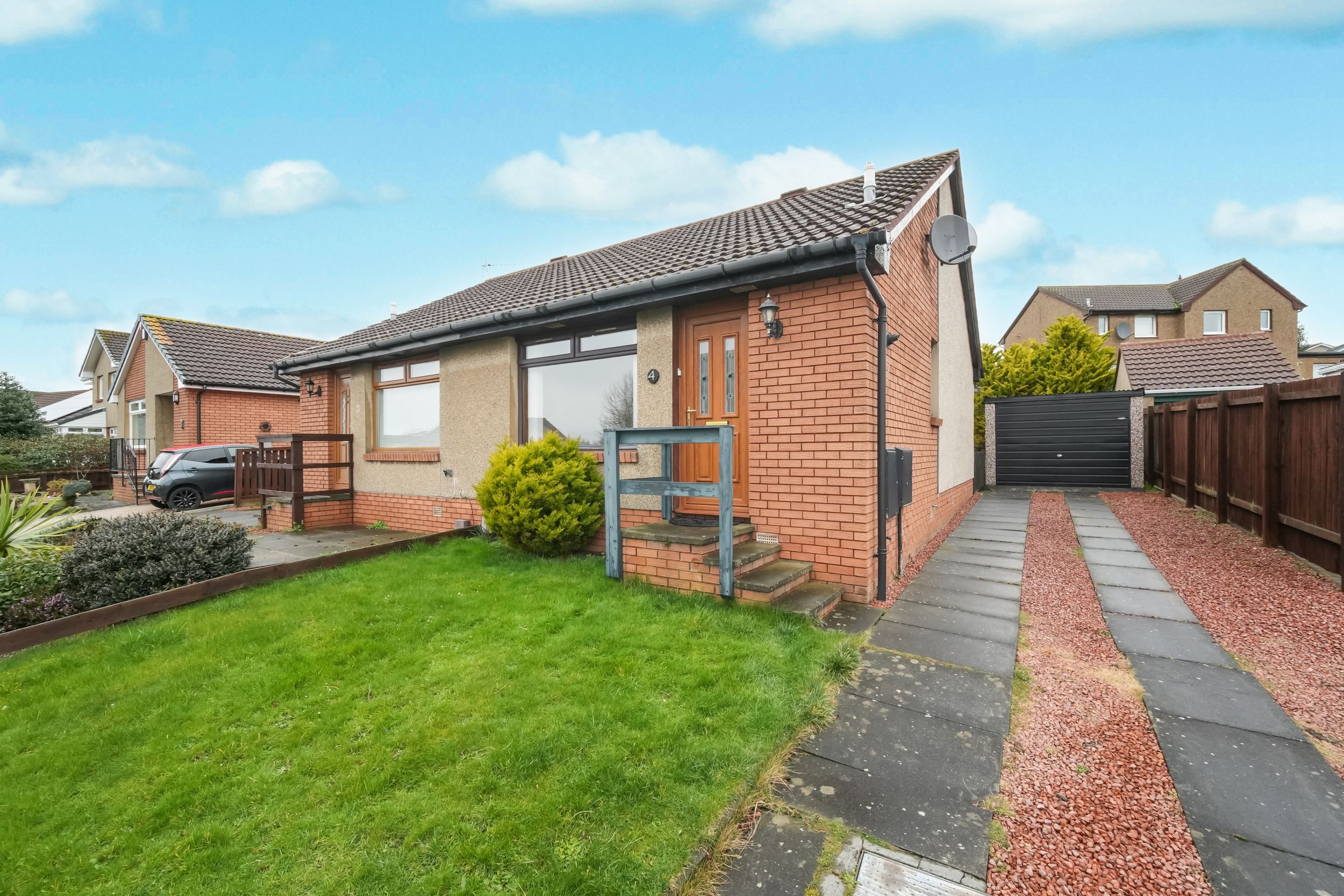 4 Morlich Crescent, Dalgety Bay, Dunfermline, KY11 9UW
